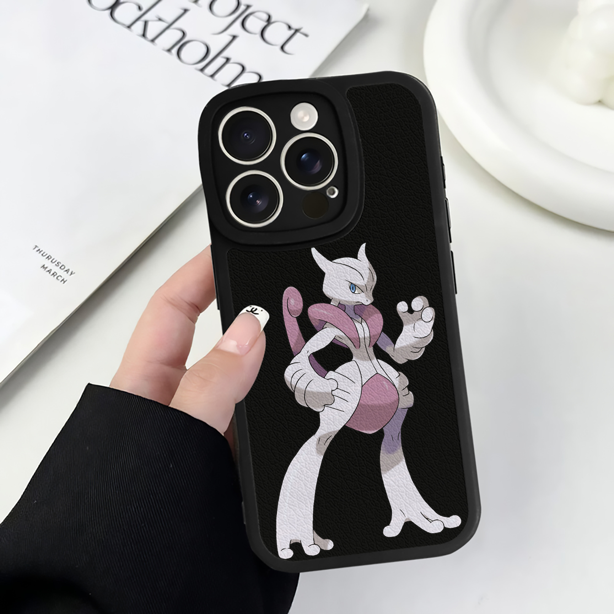 （画像用） ポケットモンスター Pokémon 【iPhone 16シリーズ対応】シリコンスマホケース（レザー調） 材質：シリコン